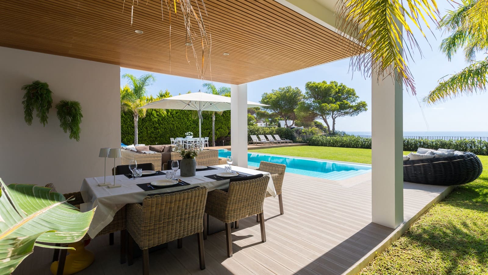 4 sypialnia Willa na sprzedaż w Javea / Xabia z basenem garażem - 1 975 000 € (Ref: 9248009)