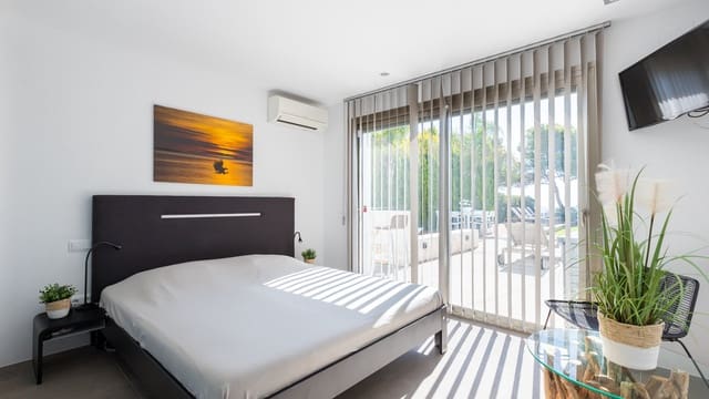 4 makuuhuone Huvila myytävänä paikassa Portichol - Balcón al Mar, Javea / Xàbia mukana uima-altaan 
autotalli - 1 975 000 € (Ref: 9248009)