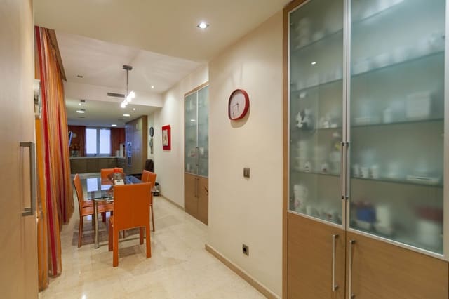 4 slaapkamer Appartement te koop in El Pla del Remei, Valencia stad - € 2.125.000 (Ref: 9256816)