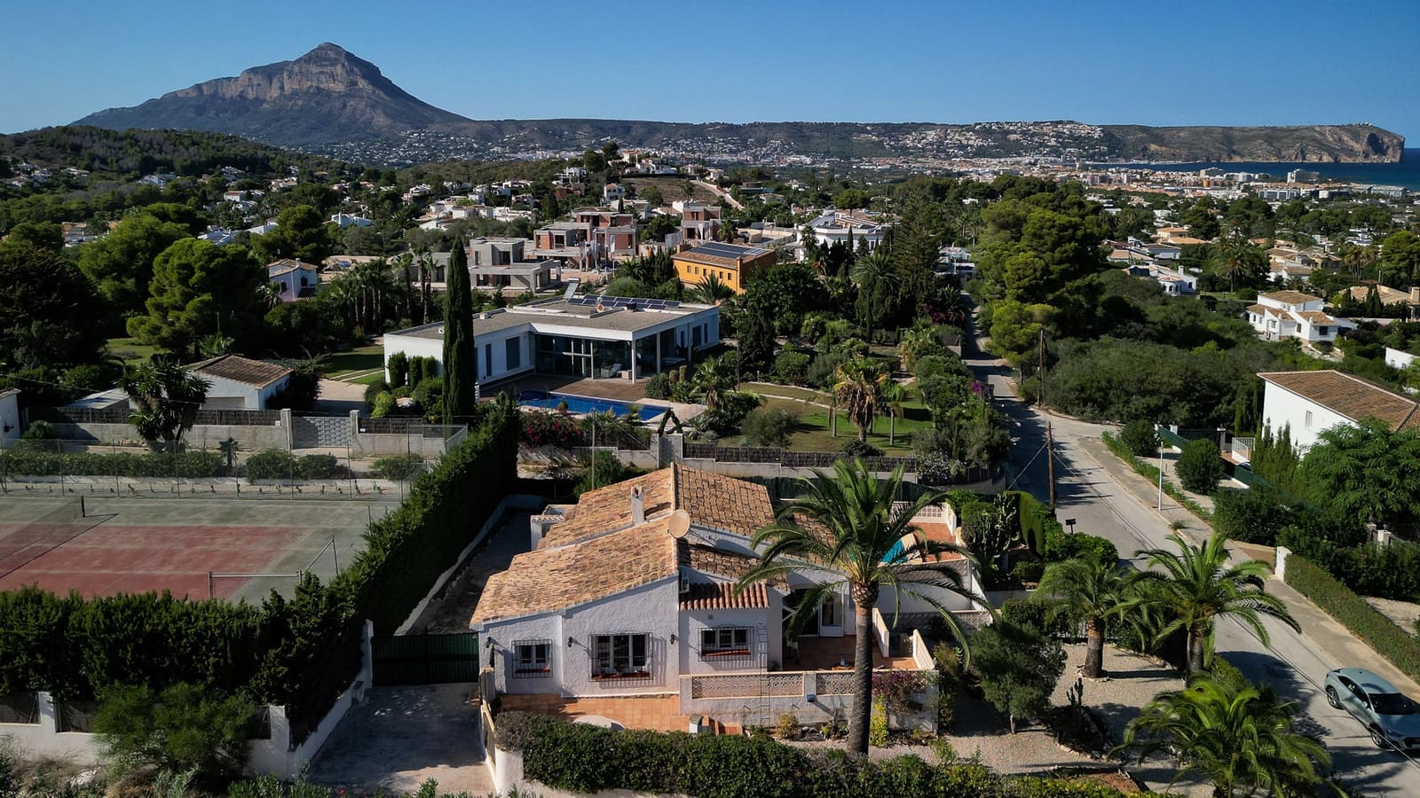 3 soveværelse Villa til salg i Adsubia med swimmingpool garage - € 625.000 (Ref: 9264106)