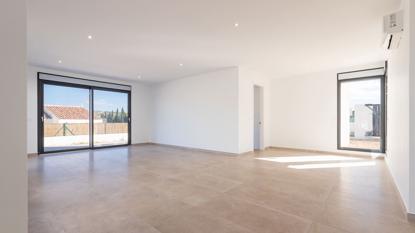 4 bedroom Villa for sale in Javea / Xabia with pool - € 995,000 (Ref: 9264107)