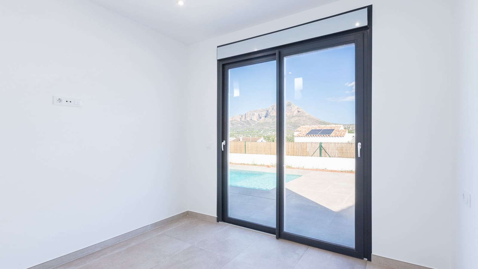 4 bedroom Villa for sale in Javea / Xabia with pool - € 995,000 (Ref: 9264107)