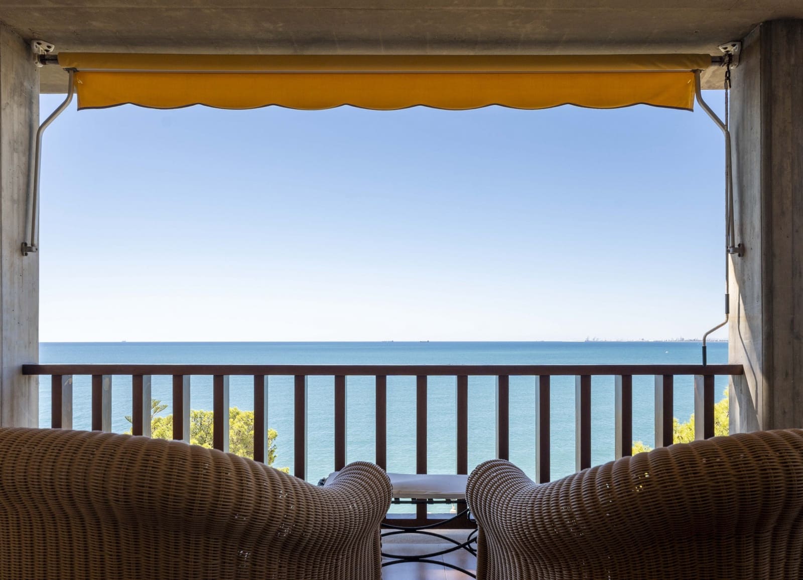 6 chambre Villa/Maison à vendre à Oropesa  avec garage - 2 700 000 € (Ref: 9321600)