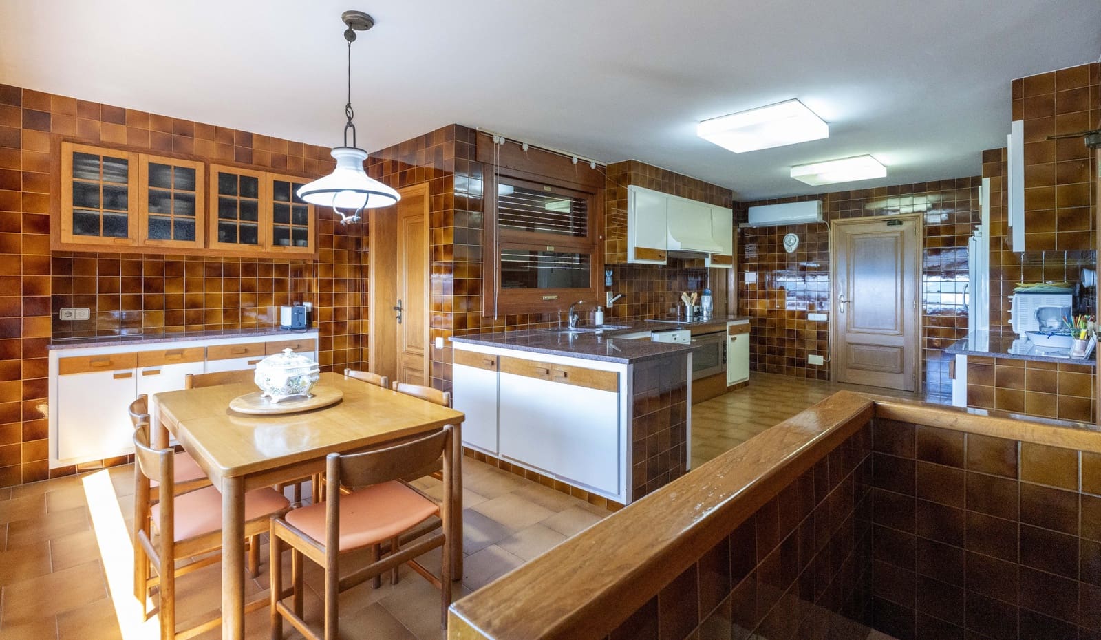 6 chambre Villa/Maison à vendre à Oropesa  avec garage - 2 700 000 € (Ref: 9321600)