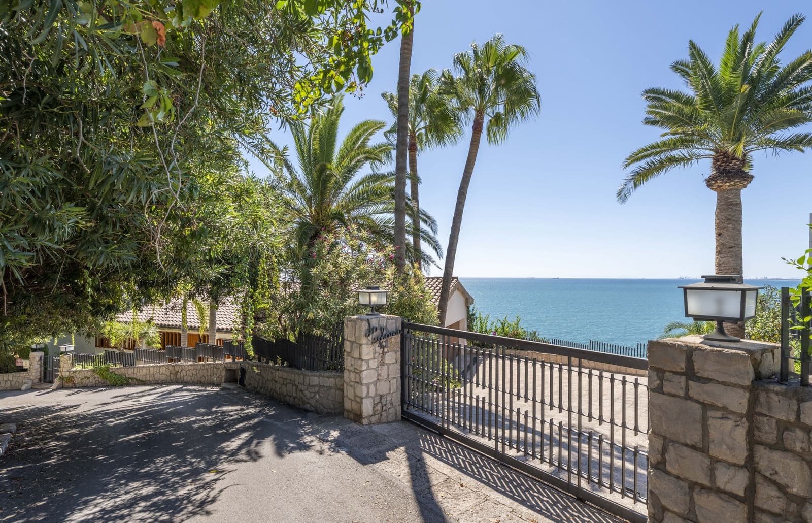 6 chambre Villa/Maison à vendre à Oropesa  avec garage - 2 700 000 € (Ref: 9321600)