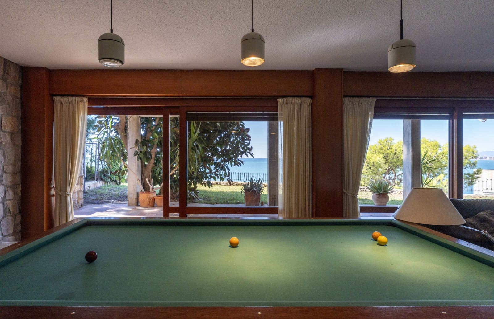 6 bedroom Villa for sale in Oropesa  with garage - € 2,580,000 (Ref: 9321600)