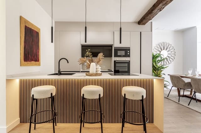 2 bedroom Penthouse for sale in Sant Francesc, Valencia city - € 795,000 (Ref: 9358947)