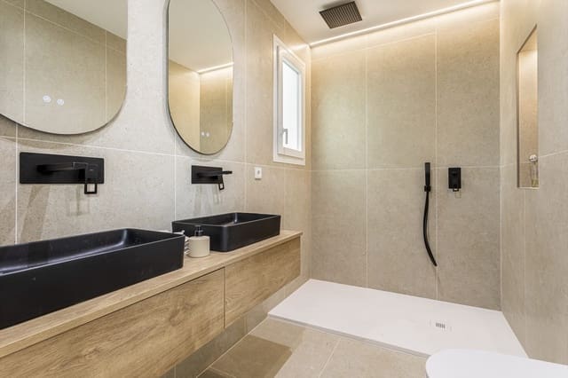 2 bedroom Penthouse for sale in Sant Francesc, Valencia city - € 795,000 (Ref: 9358947)