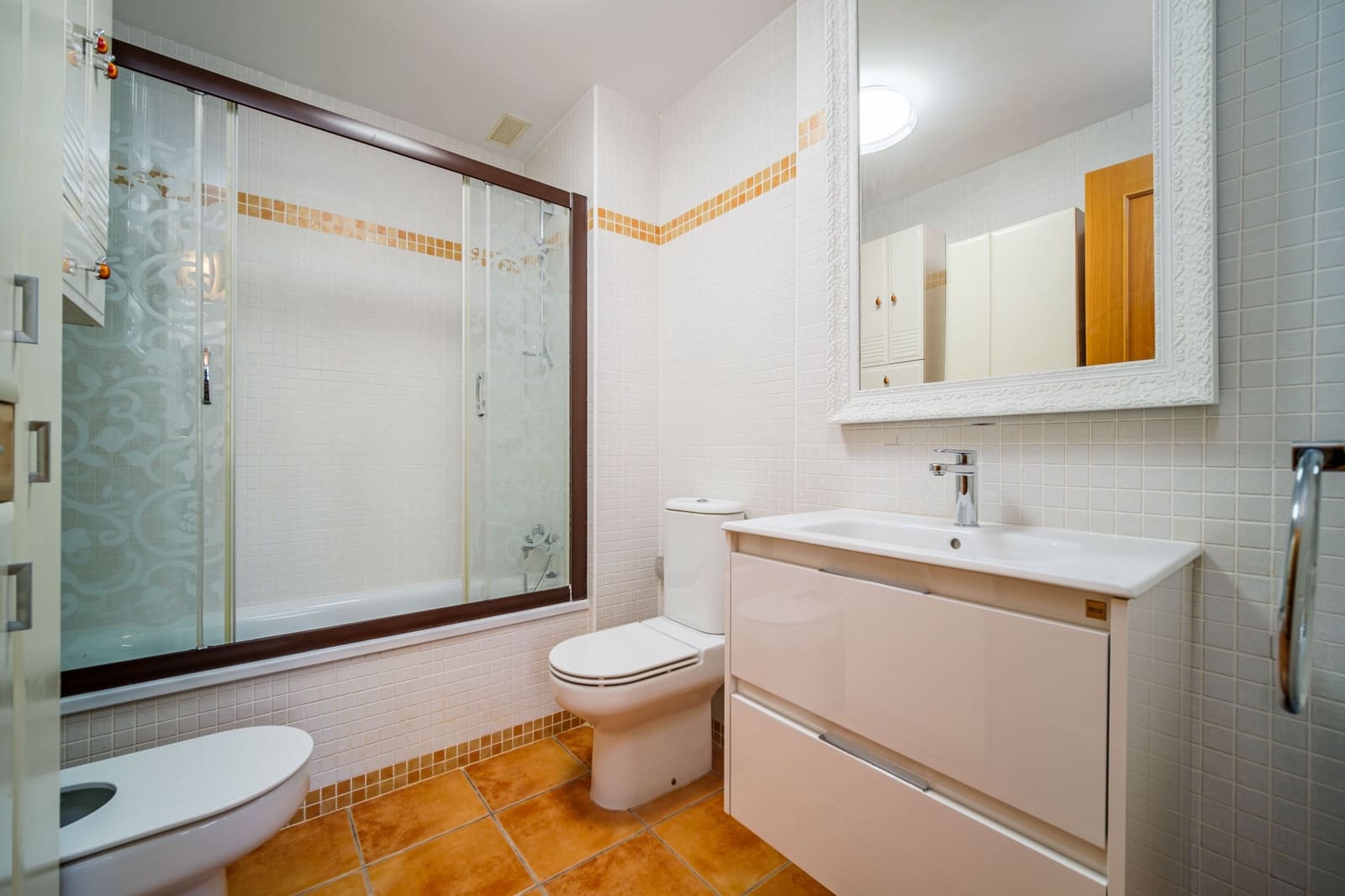 4 soveværelse Byhus til salg i Arenal med swimmingpool - € 660.000 (Ref: 9362035)