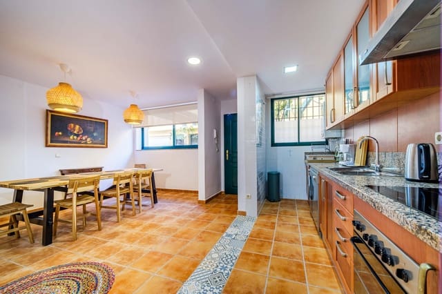 4 soveværelse Byhus til salg i Arenal, Javea / Xàbia med swimmingpool - € 660.000 (Ref: 9362035)