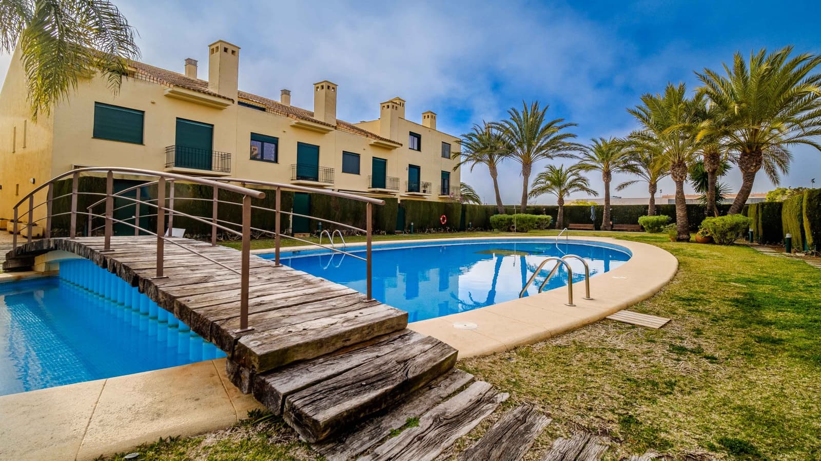 4 soveværelse Byhus til salg i Arenal med swimmingpool - € 660.000 (Ref: 9362035)