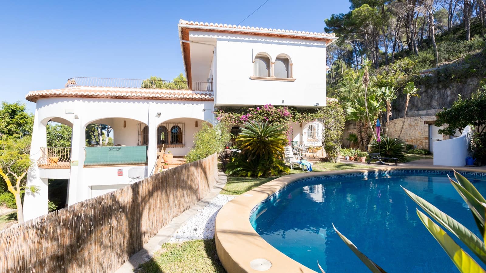 4 bedroom Villa for sale in Javea / Xabia with pool garage - € 2,050,000 (Ref: 9390353)