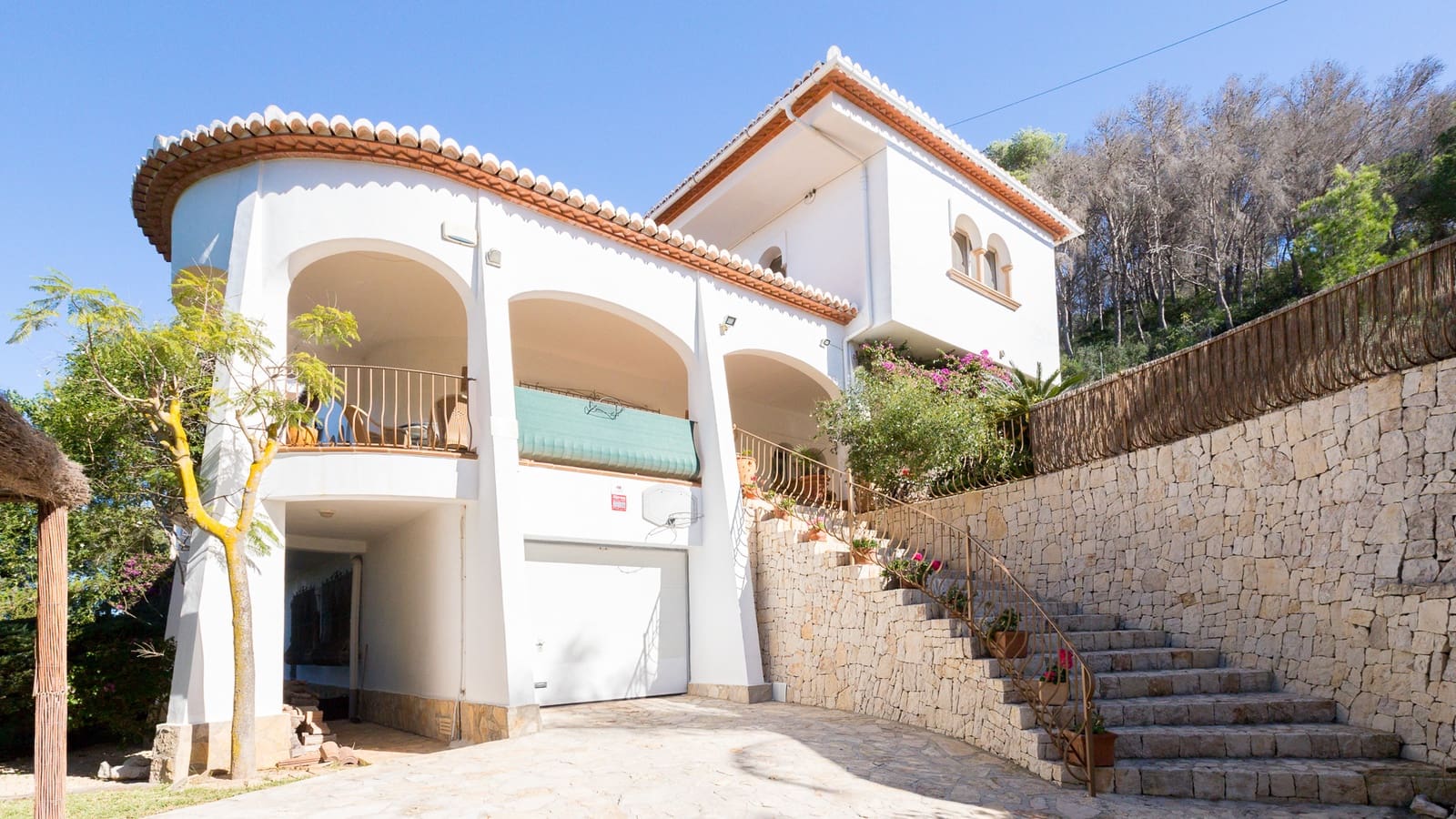 4 bedroom Villa for sale in Javea / Xabia with pool garage - € 2,050,000 (Ref: 9390353)