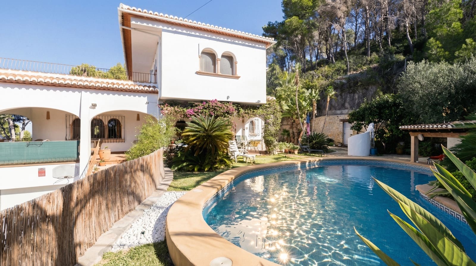 4 soveværelse Villa til salg i Javea / Xabia med swimmingpool garage - € 2.050.000 (Ref: 9390353)
