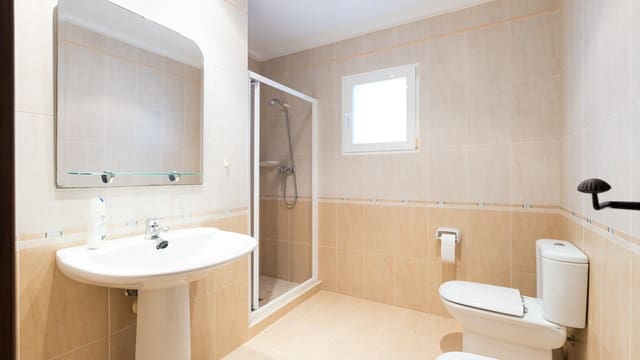 6 bedroom Villa for sale in Cap Martí - El Tossalet - Pinomar, Javea / Xàbia with pool garage - € 850,000 (Ref: 9398236)