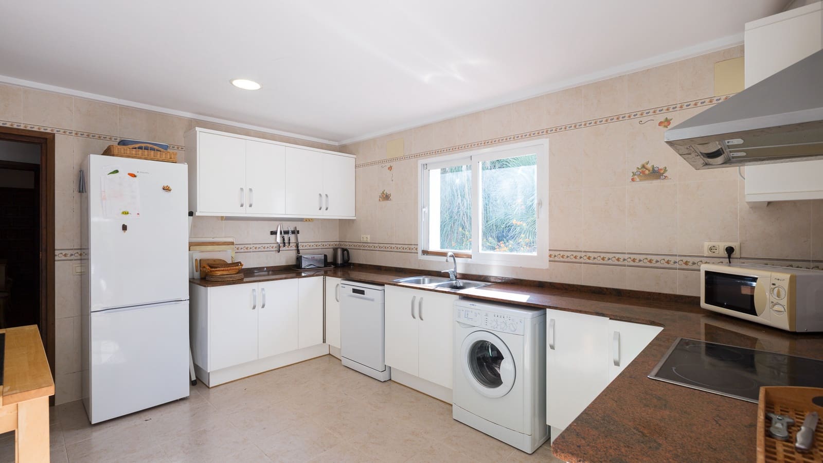 6 bedroom Villa for sale in Javea / Xabia with pool garage - € 850,000 (Ref: 9398236)