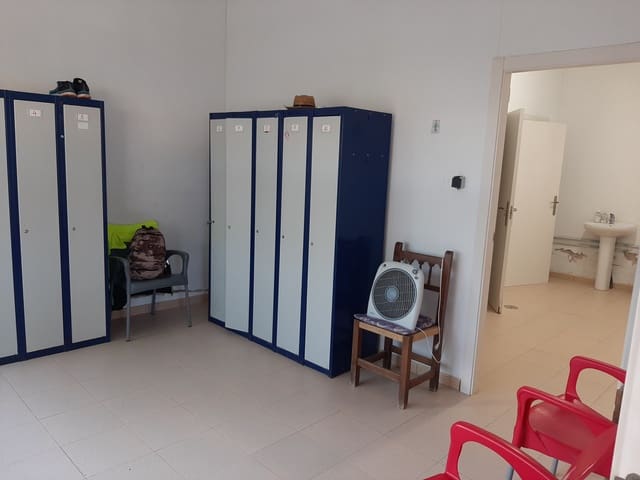 Kommersiell til salgs i Arenal, Javea / Xàbia med garasje - € 500 000 (Ref: 9647843)