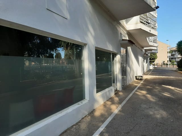 Kommersiell til salgs i Arenal, Javea / Xàbia med garasje - € 500 000 (Ref: 9647843)