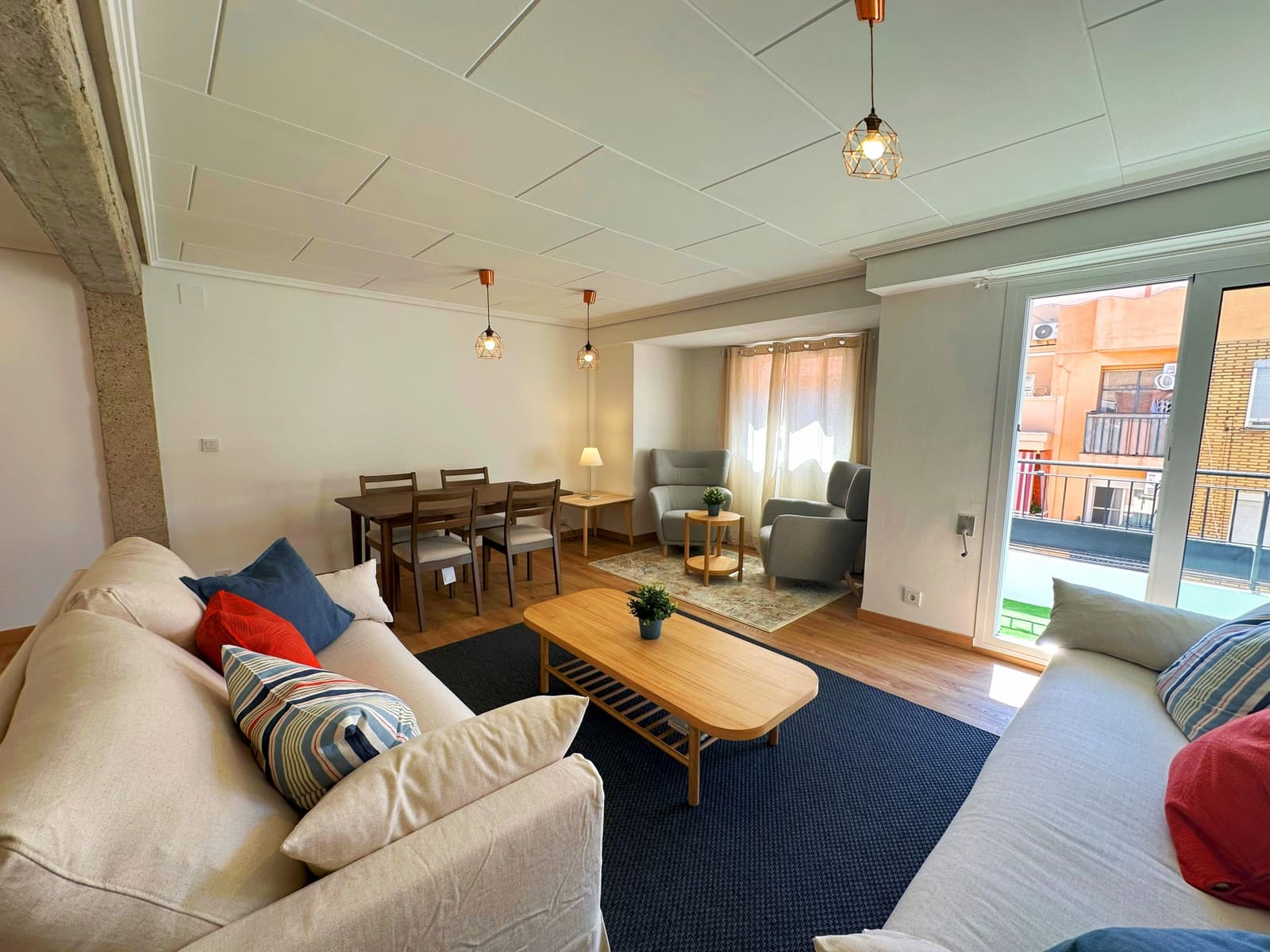 Piso de 3 habitaciones en Benetússer en venta - 180.000 € (Ref: 9651266)