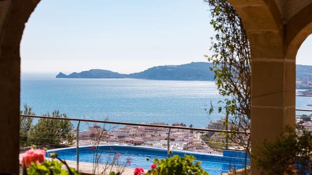 Chalet de 3 habitaciones en Javea / Xàbia en venta con piscina garaje - 2.250.000 € (Ref: 9731883)