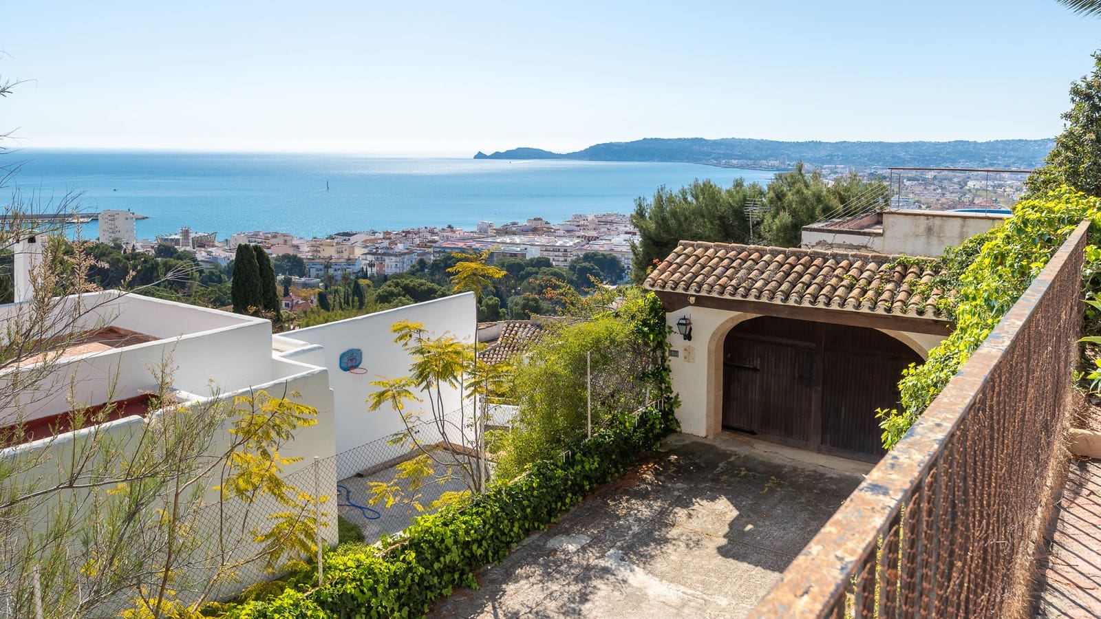 Chalet de 3 habitaciones en Javea / Xàbia en venta con piscina garaje - 2.250.000 € (Ref: 9731883)