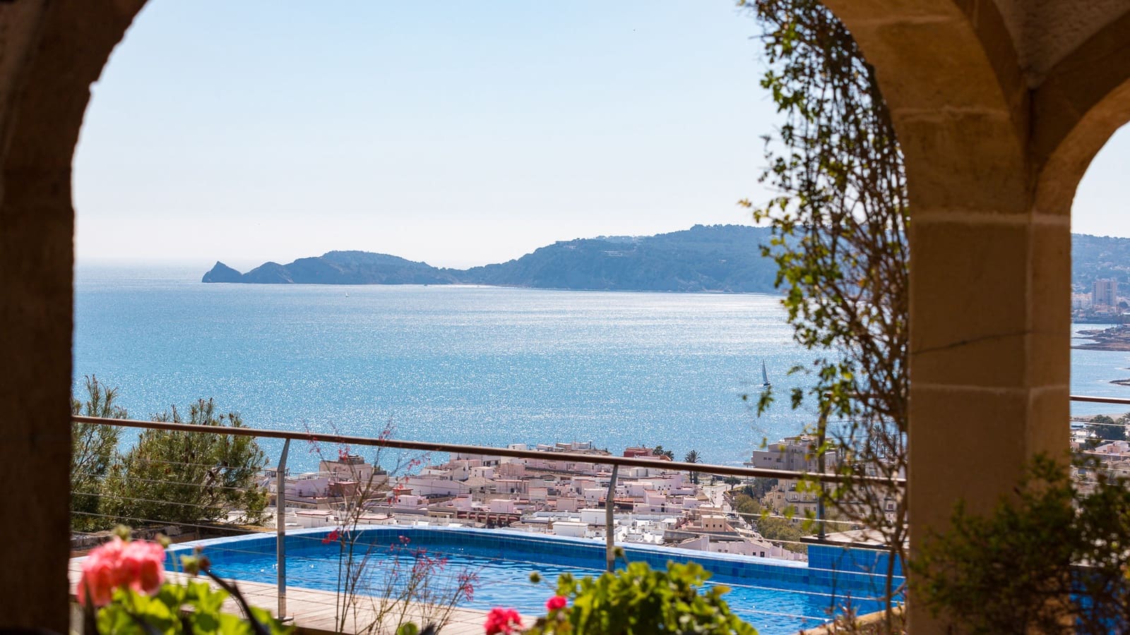 3 sovrum Villa till salu i Javea / Xabia med pool garage - 2 250 000 € (Ref: 9731883)