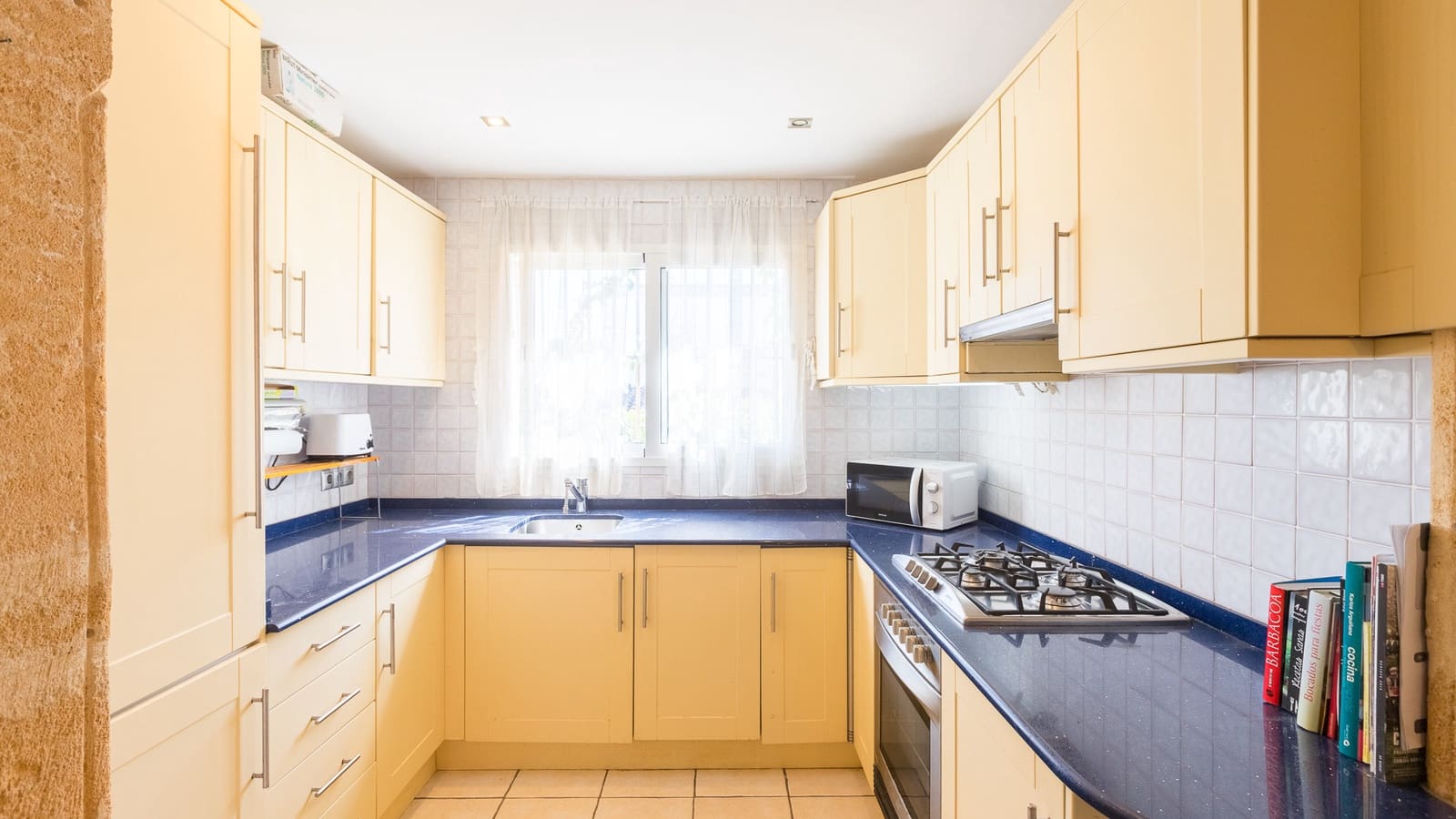 3 soveværelse Villa til salg i Pinosol med swimmingpool - € 620.000 (Ref: 9783667)