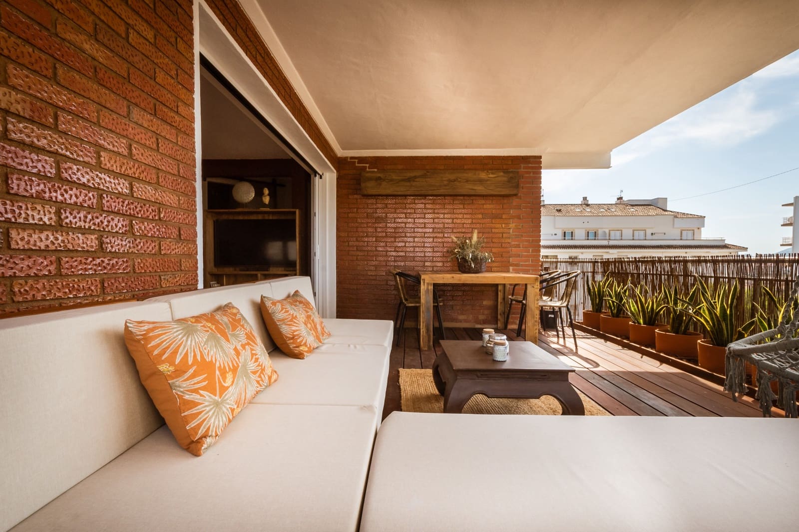 2 bedroom Apartment for sale in Arenal with garage - € 430,000 (Ref: 9855202)