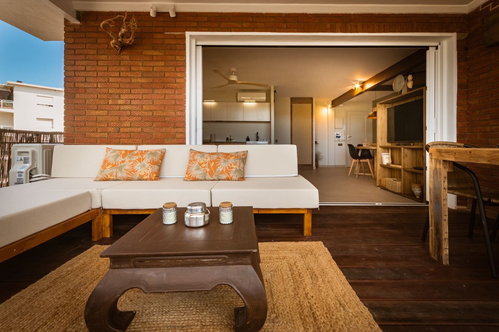 2 bedroom Apartment for sale in Arenal with garage - € 430,000 (Ref: 9855202)