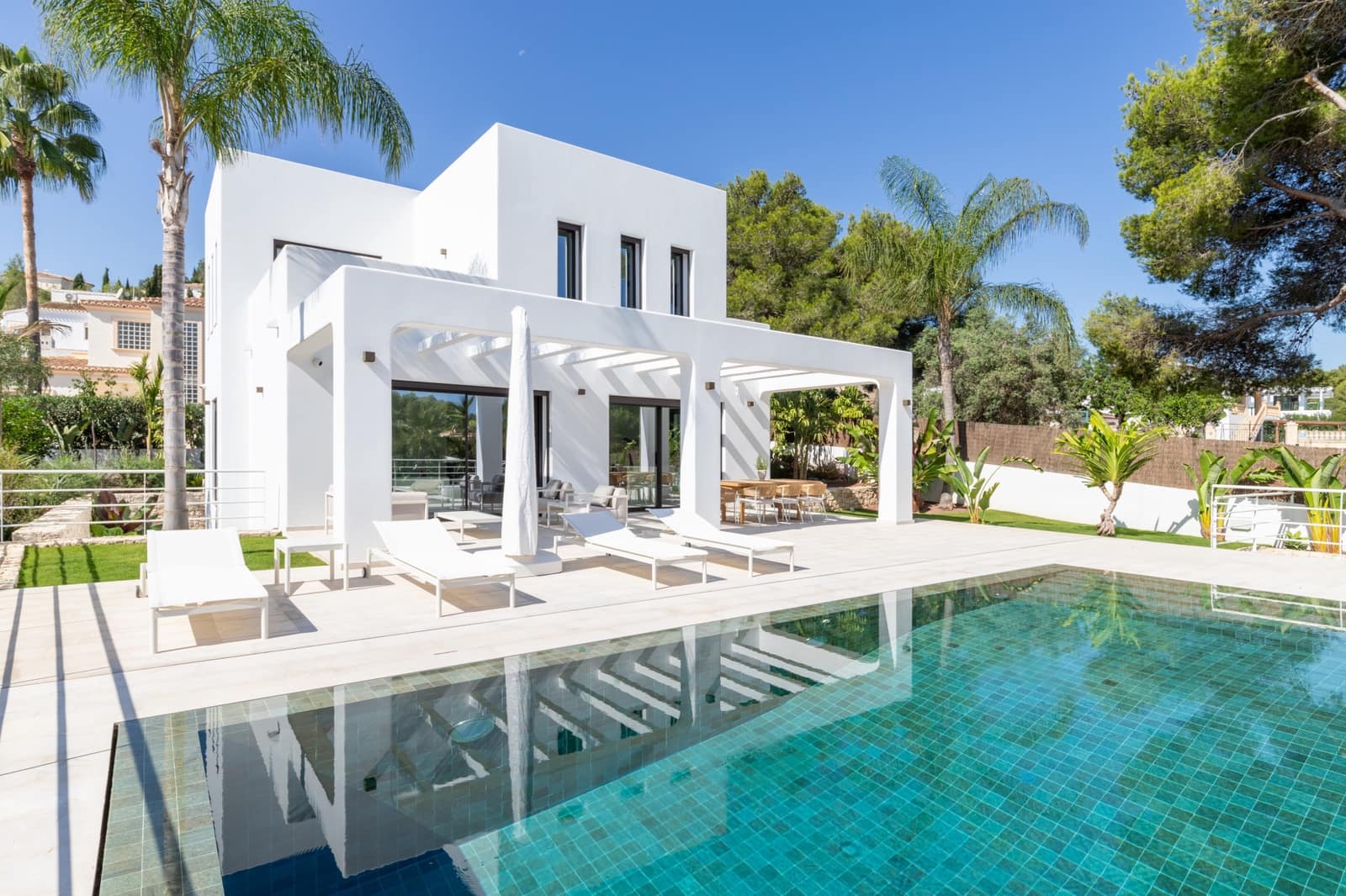 4 slaapkamer Villa te koop in Javea / Xabia met zwembad garage - € 1.870.000 (Ref: 9915463)