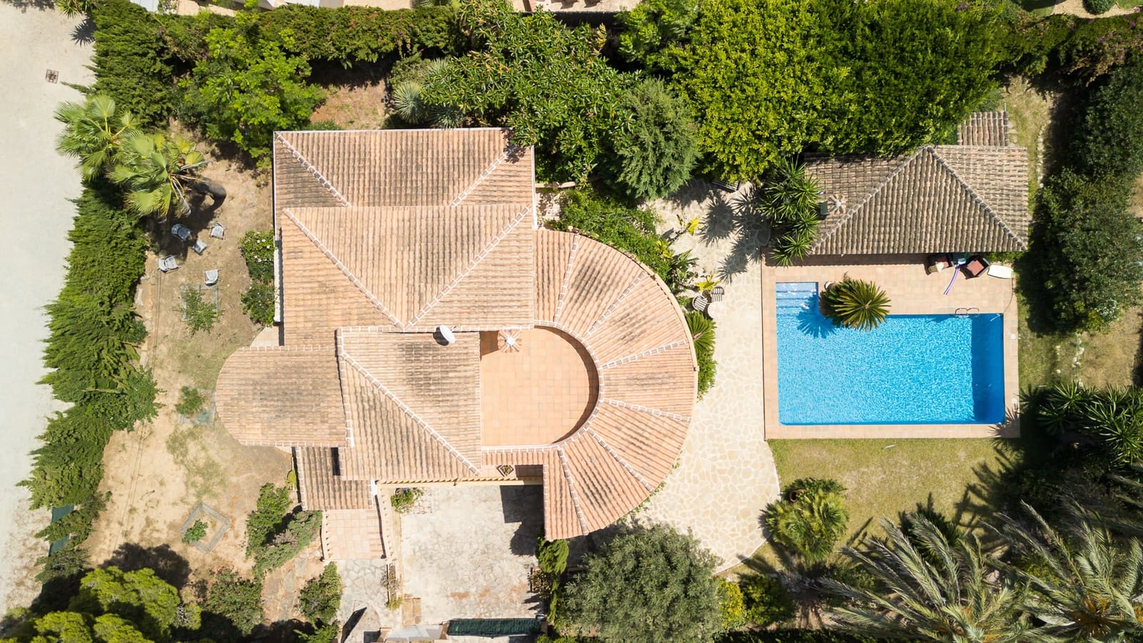 4 soveværelse Villa til salg i Javea / Xabia med swimmingpool garage - € 995.000 (Ref: 9996759)