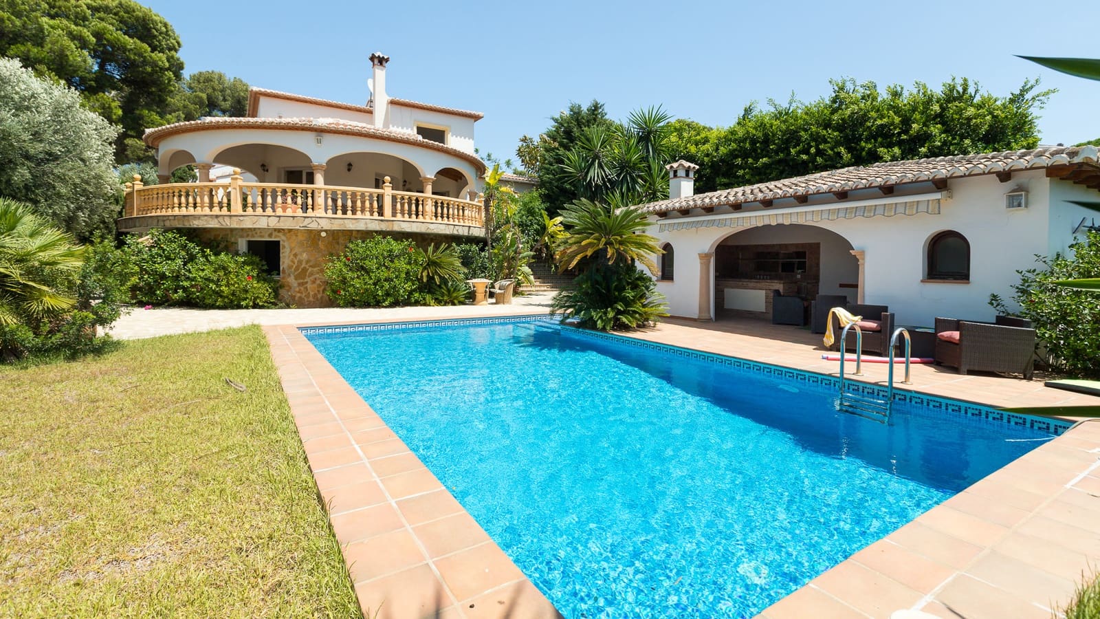 4 soveværelse Villa til salg i Javea / Xabia med swimmingpool garage - € 995.000 (Ref: 9996759)
