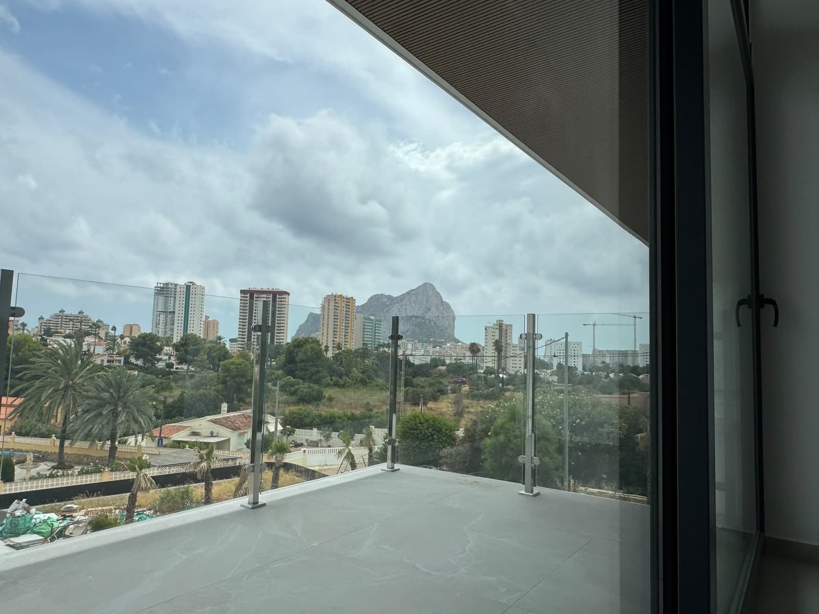 3 chambre Villa/Maison à vendre à Calpe / Calp avec piscine garage - 1 099 000 € (Ref: 10036216)