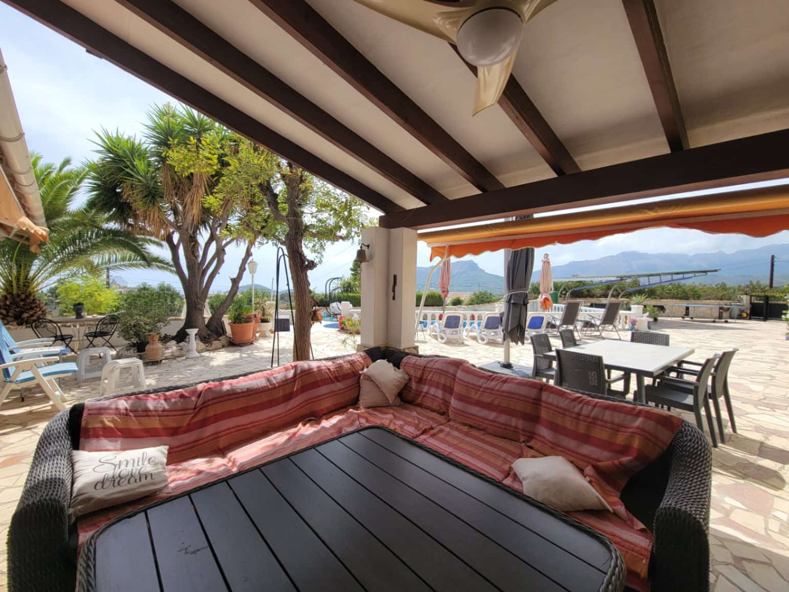2 quarto Quinta/Casa Rural para venda em Benissa com piscina garagem - 625 000 € (Ref: 10036217)