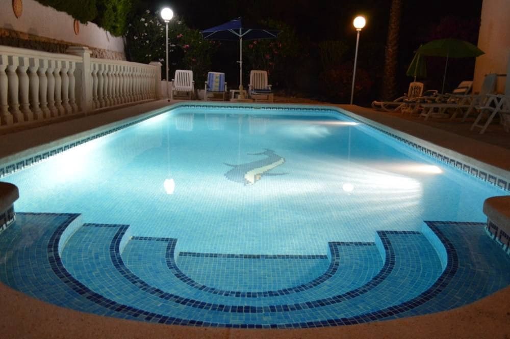 4 soveværelse Villa til salg i Calpe / Calp med swimmingpool garage - € 495.000 (Ref: 10154104)