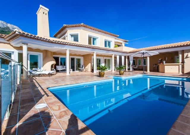 3 soveværelse Villa til salg i Altea med swimmingpool garage - € 1.700.000 (Ref: 6613408)