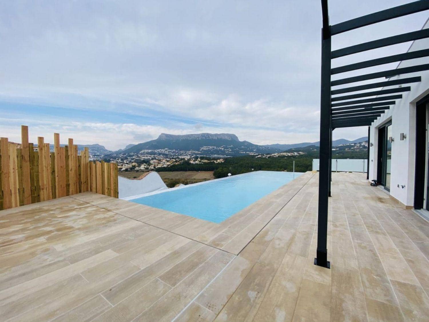4 soveværelse Villa til salg i Calpe / Calp - € 1.400.000 (Ref: 6613450)
