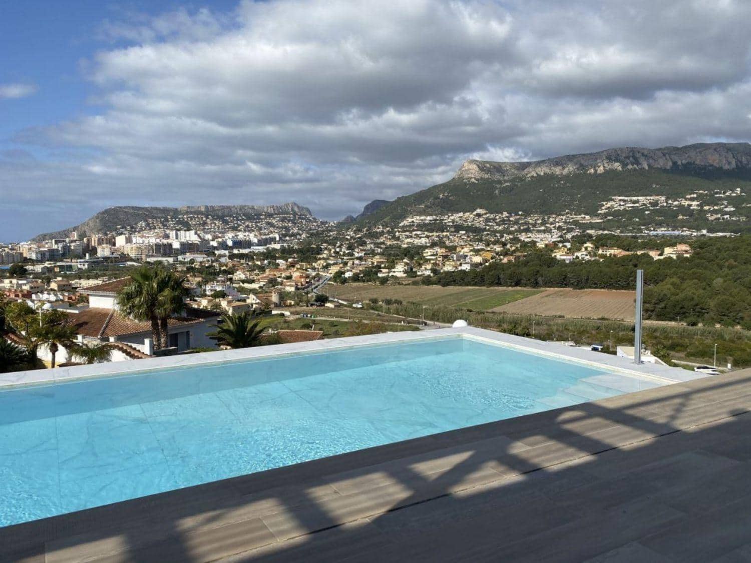 4 soveværelse Villa til salg i Calpe / Calp - € 1.400.000 (Ref: 6613450)
