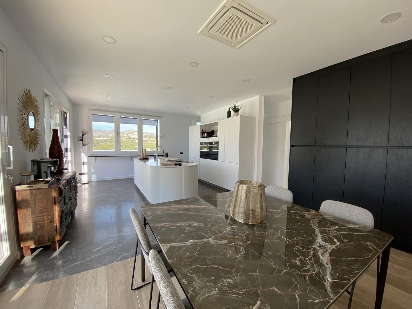 4 soveværelse Villa til salg i Calpe / Calp - € 1.400.000 (Ref: 6613450)