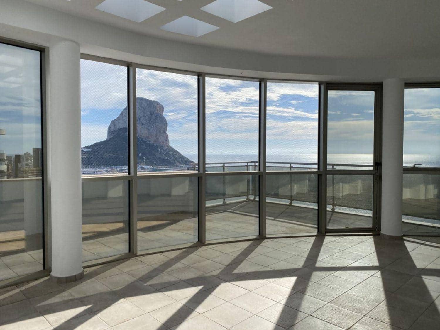3 soveværelse Lejlighed til salg i Calpe / Calp med garage - € 1.500.000 (Ref: 6613467)