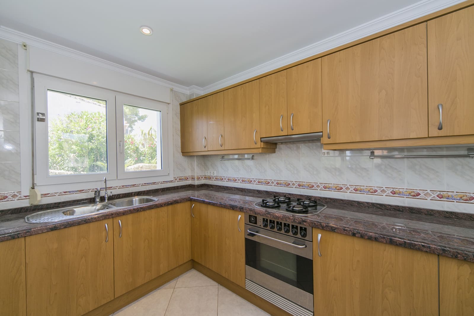 3 bedroom Villa for sale in Calpe / Calp with pool garage - € 725,000 (Ref: 6967051)