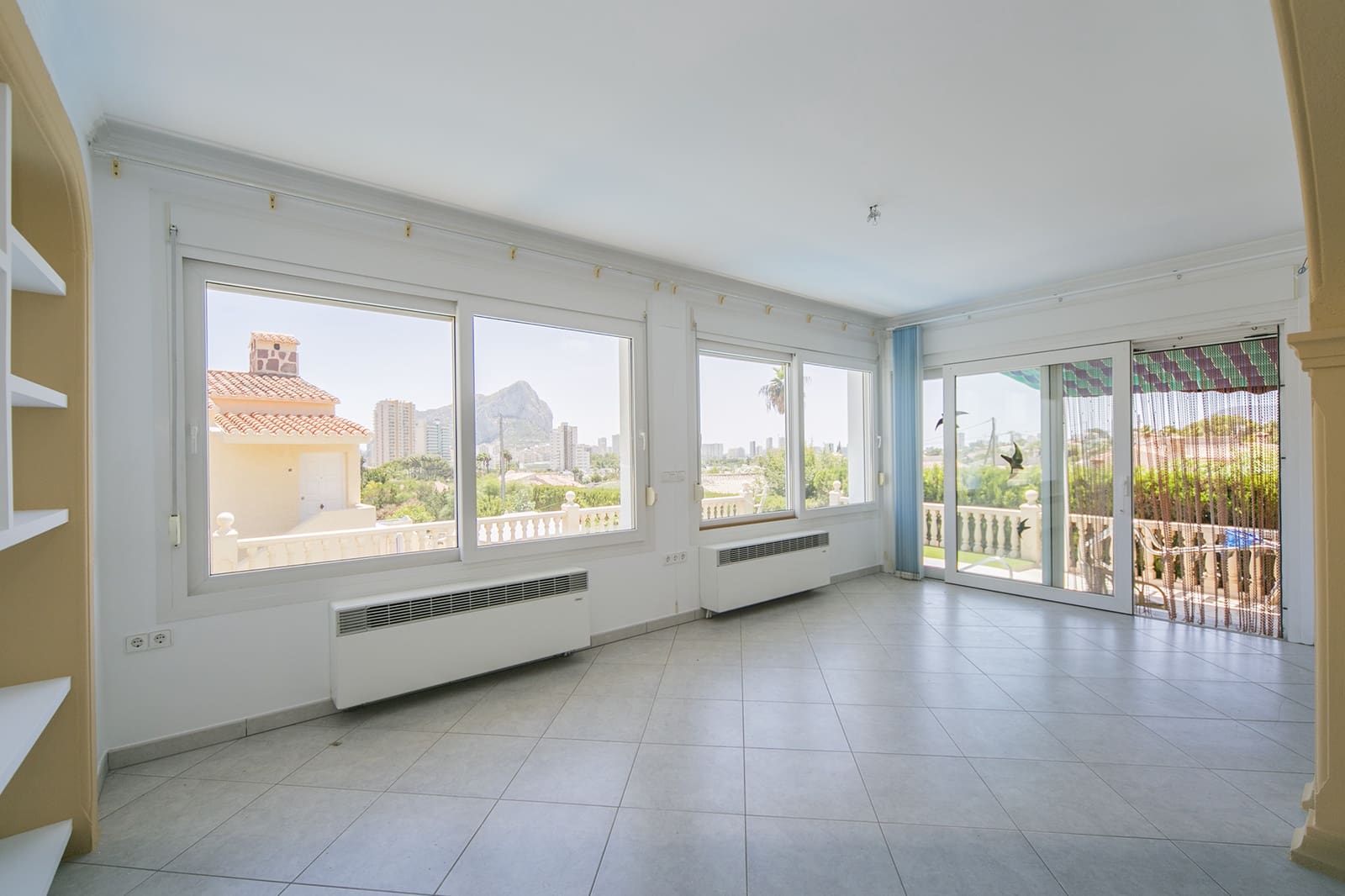 3 bedroom Villa for sale in Calpe / Calp with pool garage - € 725,000 (Ref: 6967051)