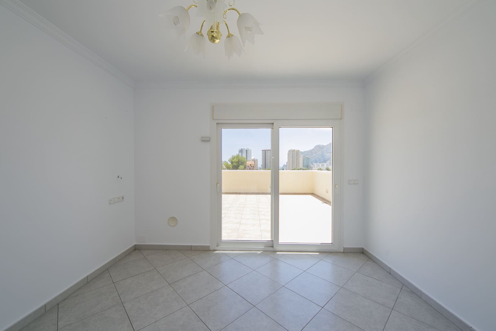 3 bedroom Villa for sale in Calpe / Calp with pool garage - € 725,000 (Ref: 6967051)