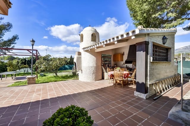 6 soveværelse Villa til salg i Urbanizaciones, Benidorm med swimmingpool garage - € 860.000 (Ref: 7670779)