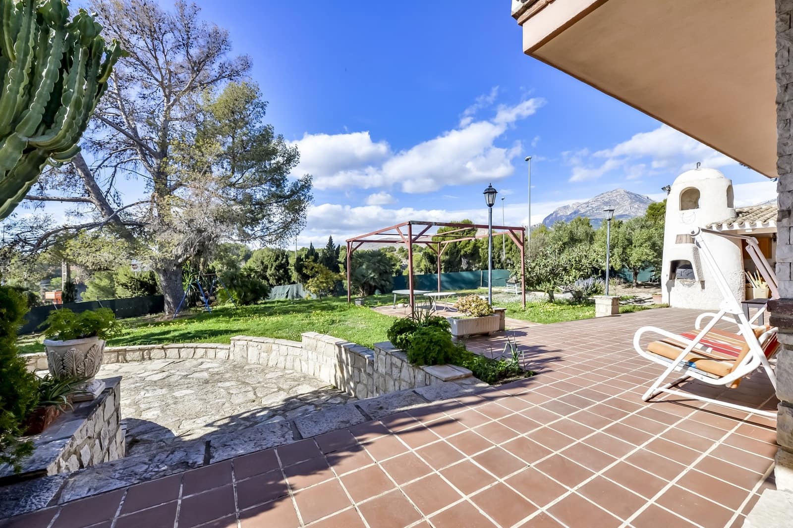 6 Zimmer Villa zu verkaufen in Benidorm mit Pool Garage - 860.000 € (Ref: 7670779)