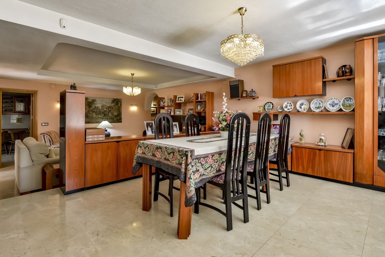 6 Zimmer Villa zu verkaufen in Benidorm mit Pool Garage - 860.000 € (Ref: 7670779)