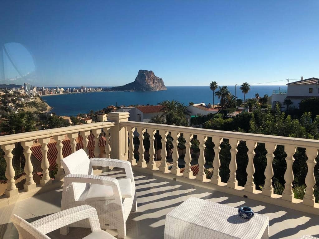 4 soveværelse Villa til salg i Calpe / Calp med swimmingpool garage - € 730.000 (Ref: 8983701)