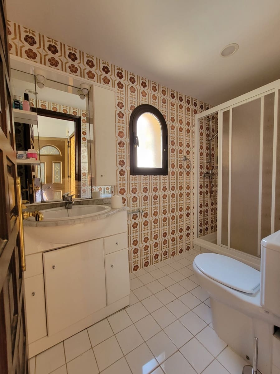 4 soveværelse Villa til salg i Calpe / Calp med swimmingpool garage - € 730.000 (Ref: 8983701)