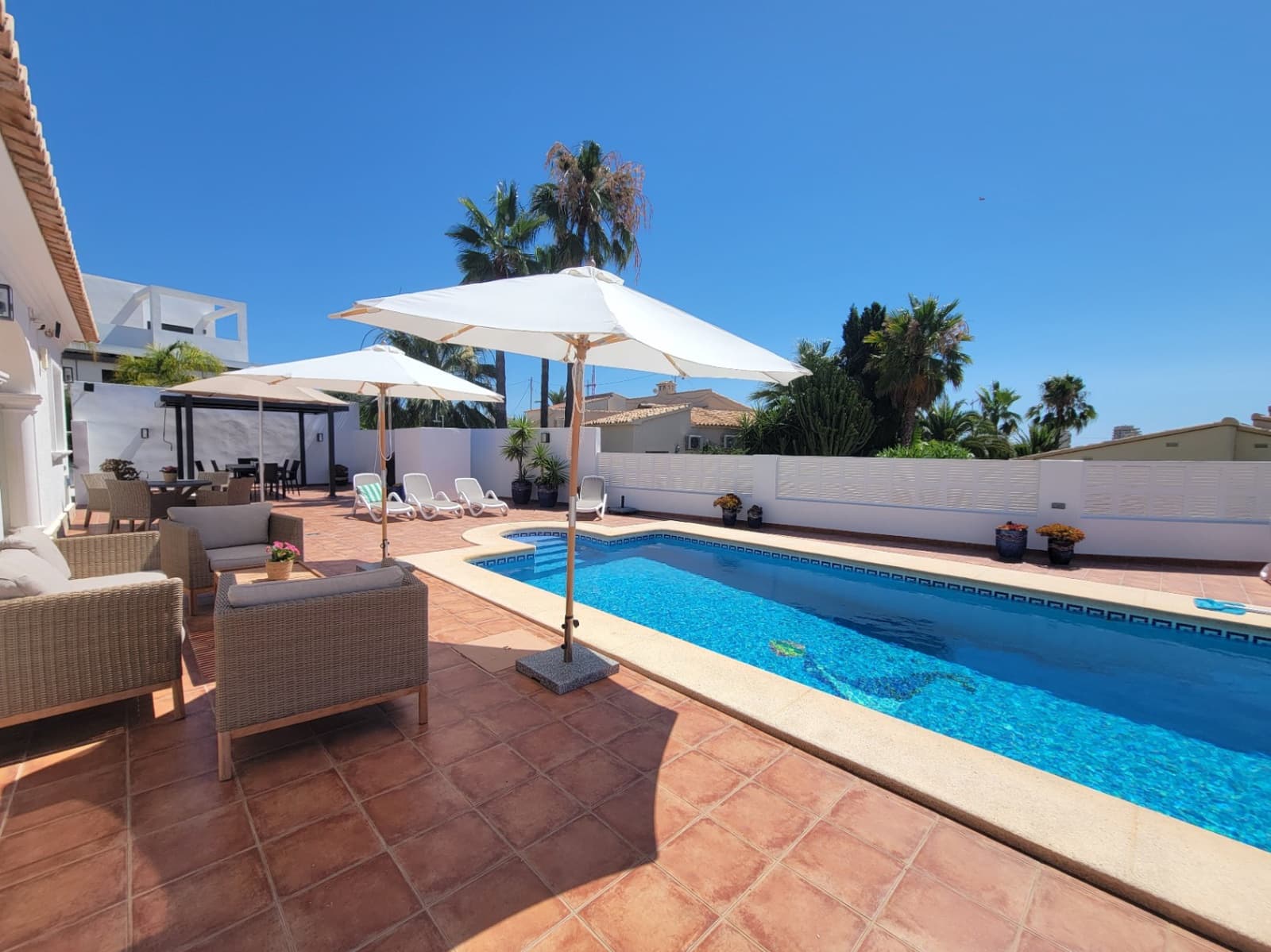4 bedroom Villa for sale in Calpe / Calp with garage - € 995,000 (Ref: 9405894)
