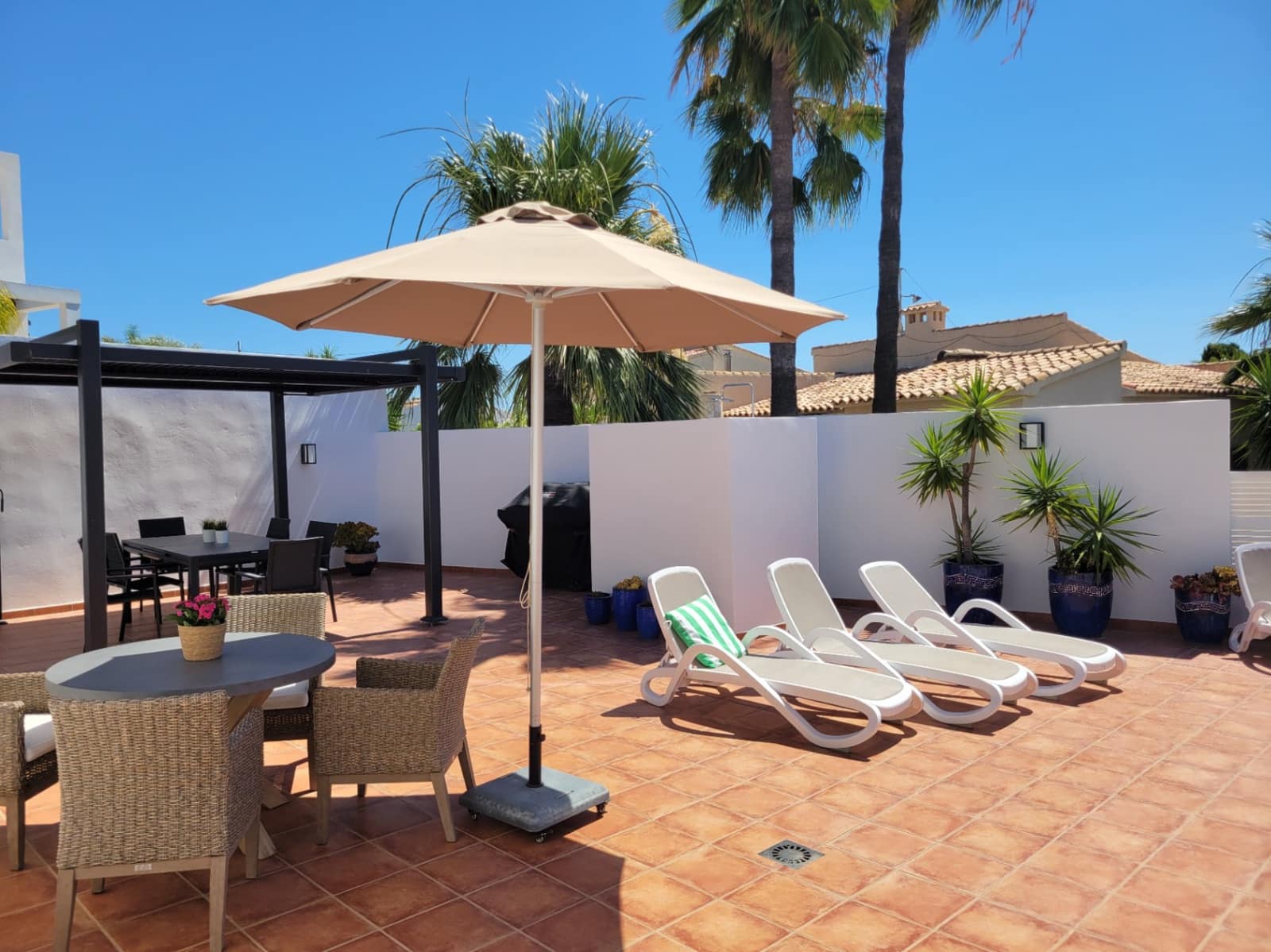 4 bedroom Villa for sale in Calpe / Calp with garage - € 995,000 (Ref: 9405894)